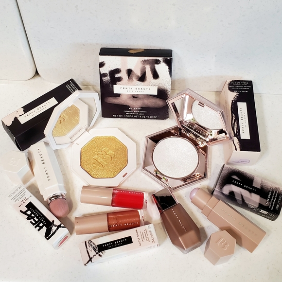 Fenty Makeup Bundle Set Killawatt Highlighter Gloss Diamond Bomb Brush